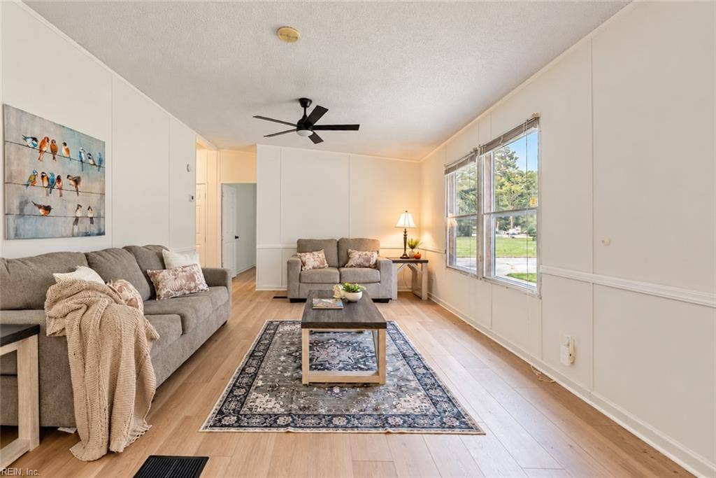 Entry living room, high ceilings