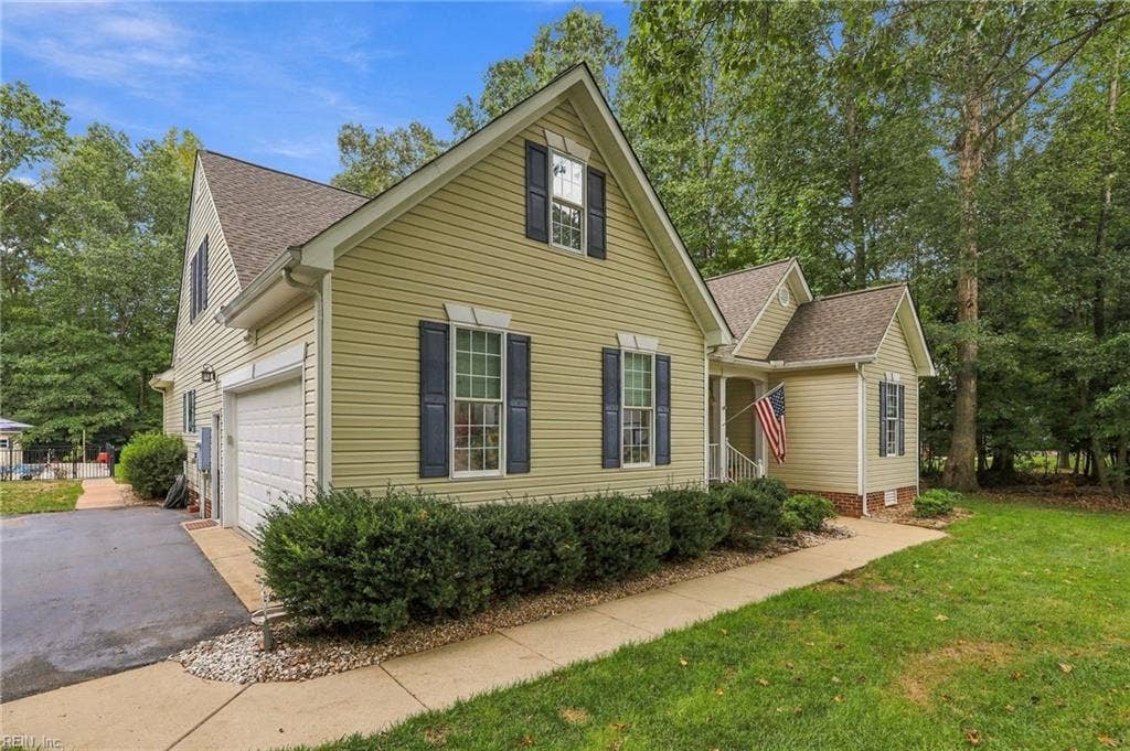 2037 Deerhunters Crossing, Mechanicsville, VA 23111 2037 Deerhunters Crossing, Mechanicsville, VA 23111