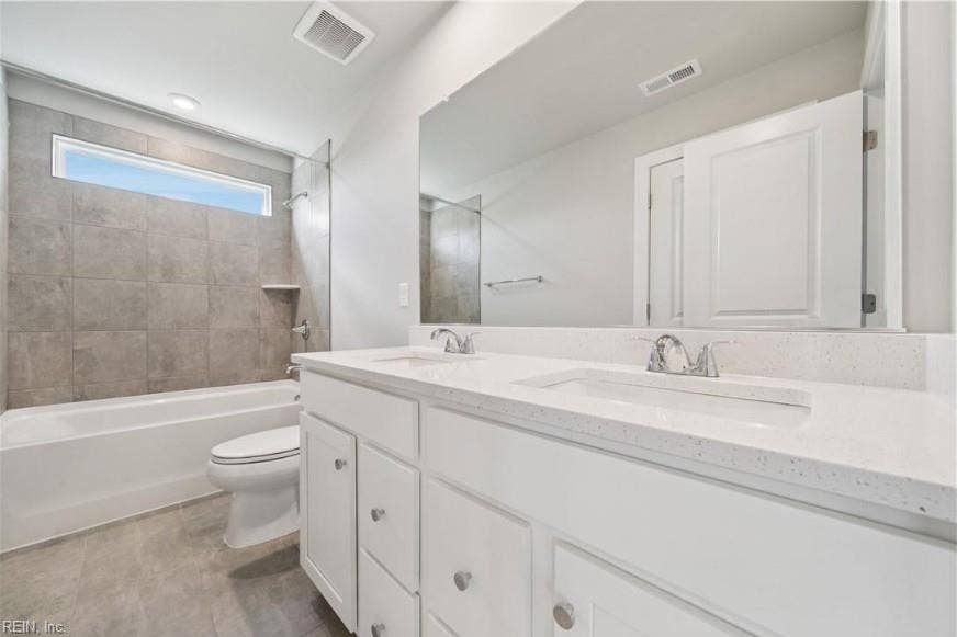 Upstairs Hall Bath