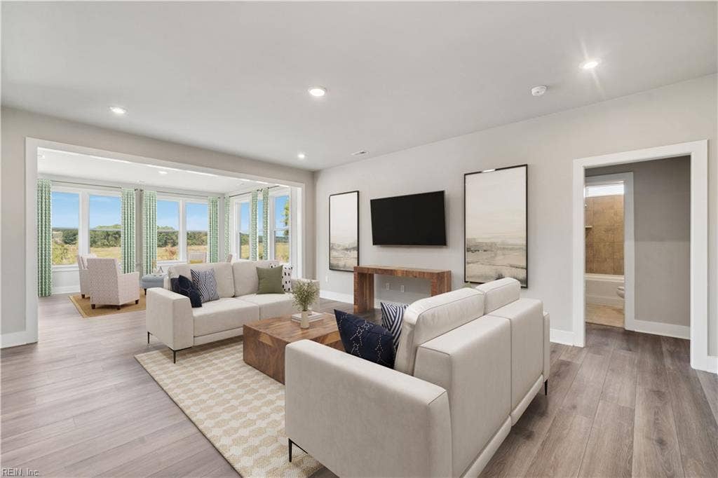 Family Room Into Morning Room