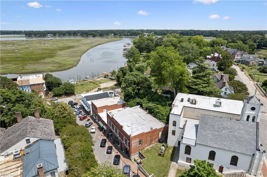 2110 Wentworth Crossing, Mallory Pointe, Smithfield, VA 23430 2110 Wentworth Crossing, Mallory Pointe, Smithfield, VA 23430