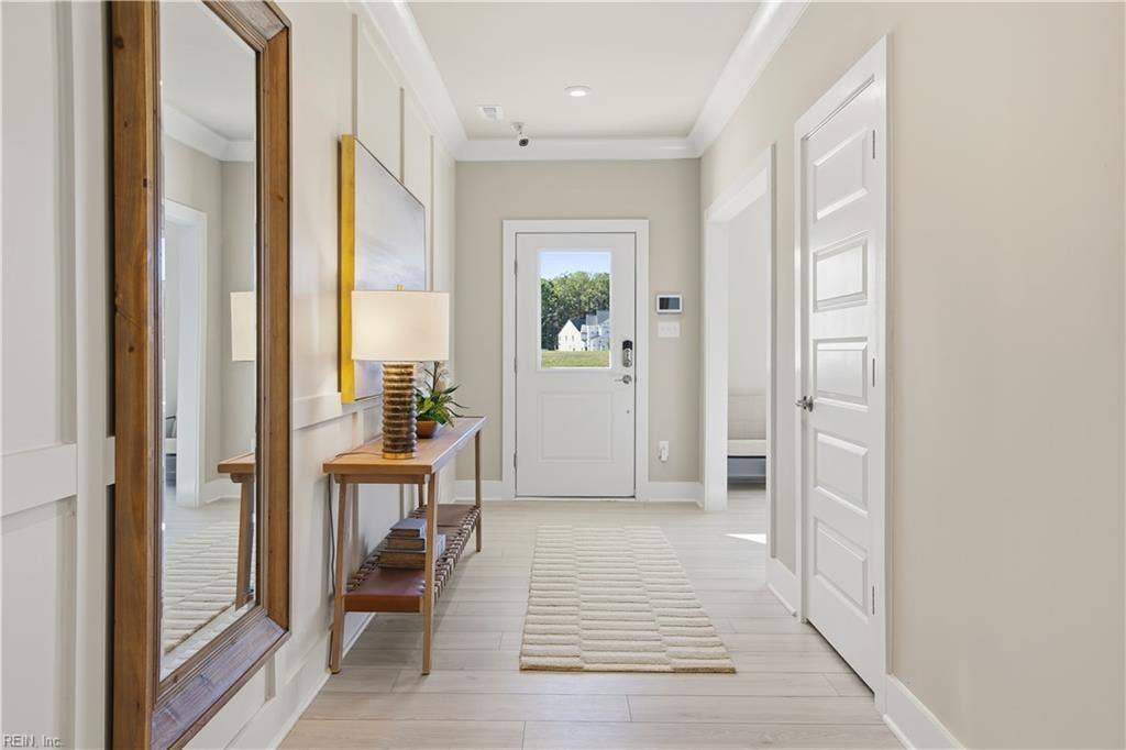 124 Getty Road, River Highlands, Suffolk, VA 23434 *Photo of Similar Decorated Model* Foyer