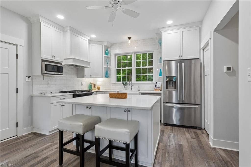 9927 E Cork Road, Toano, VA 23168 9927 E Cork Road, Toano, VA 23168