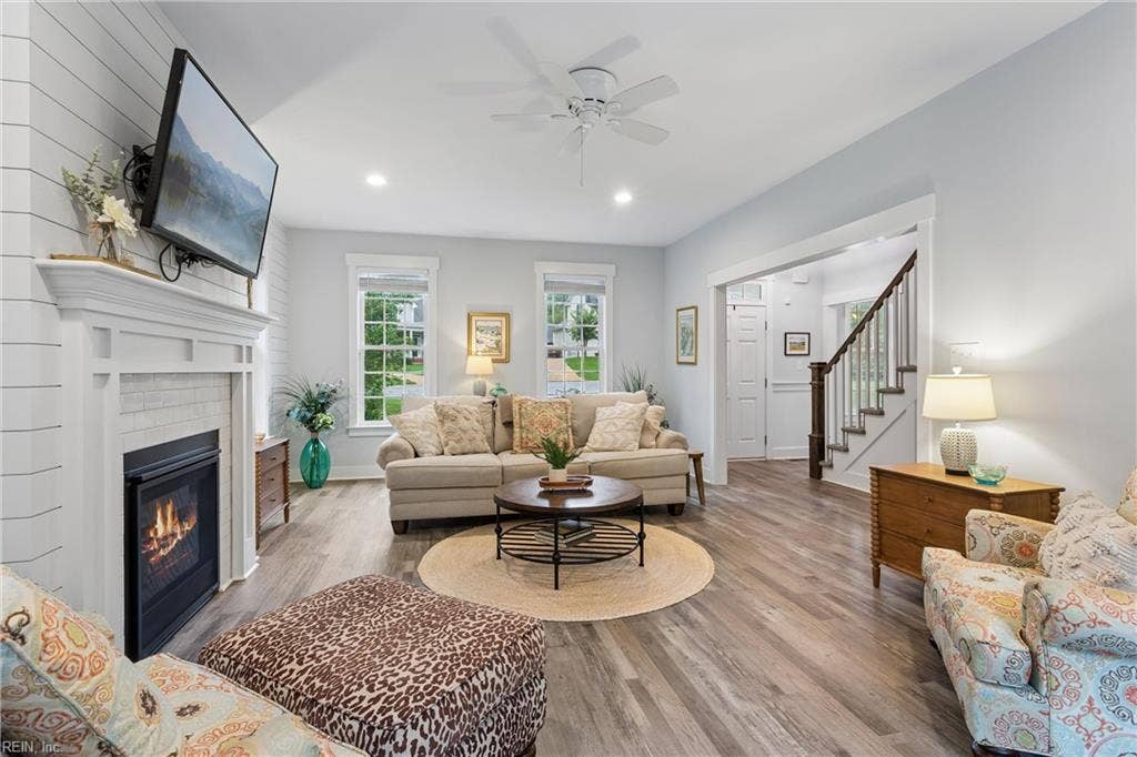 9927 E Cork Road, Toano, VA 23168 9927 E Cork Road, Toano, VA 23168