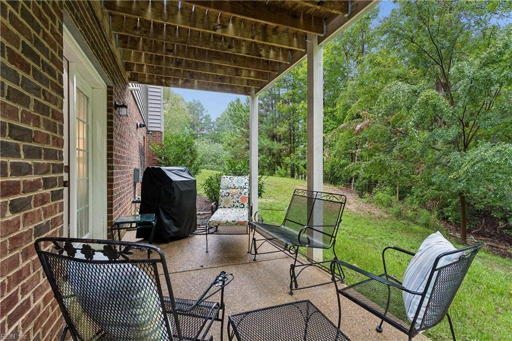9927 E Cork Road, Toano, VA 23168 9927 E Cork Road, Toano, VA 23168