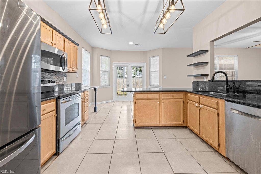 621 Windward Drive, Estates Of Greenbrier, Chesapeake, VA 23320 621 Windward Drive, Estates Of Greenbrier, Chesapeake, VA 23320