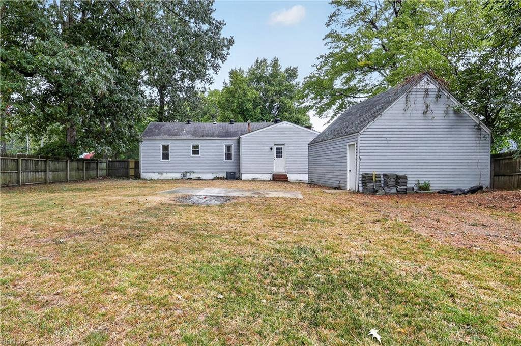 705 Berkshire Terrace, Hampton, VA 23666