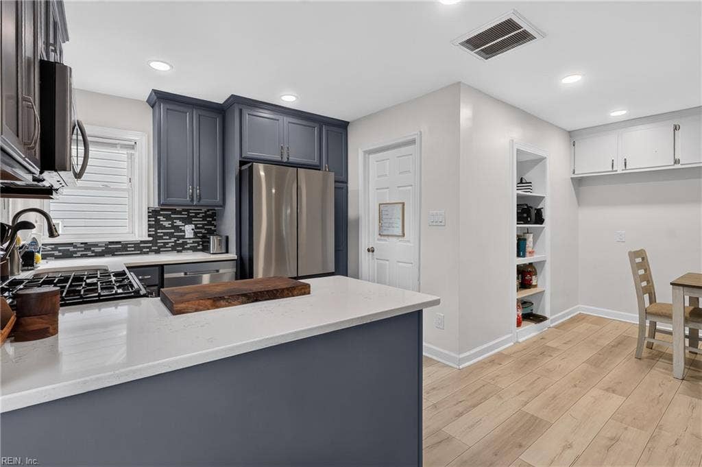 705 Berkshire Terrace, Hampton, VA 23666