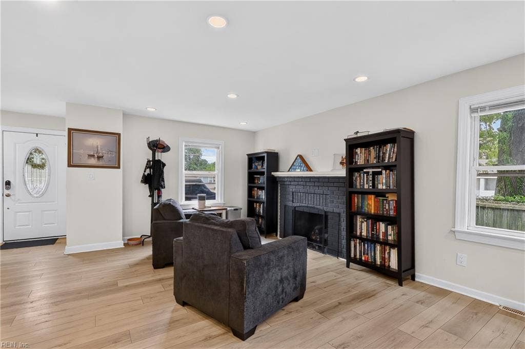 705 Berkshire Terrace, Hampton, VA 23666