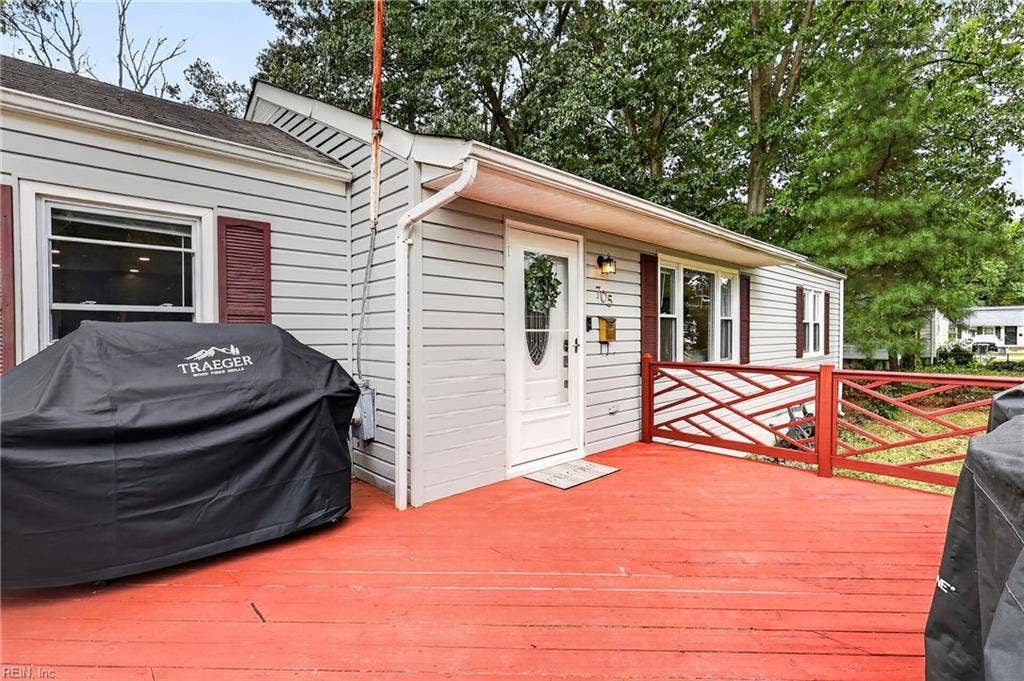 705 Berkshire Terrace, Hampton, VA 23666