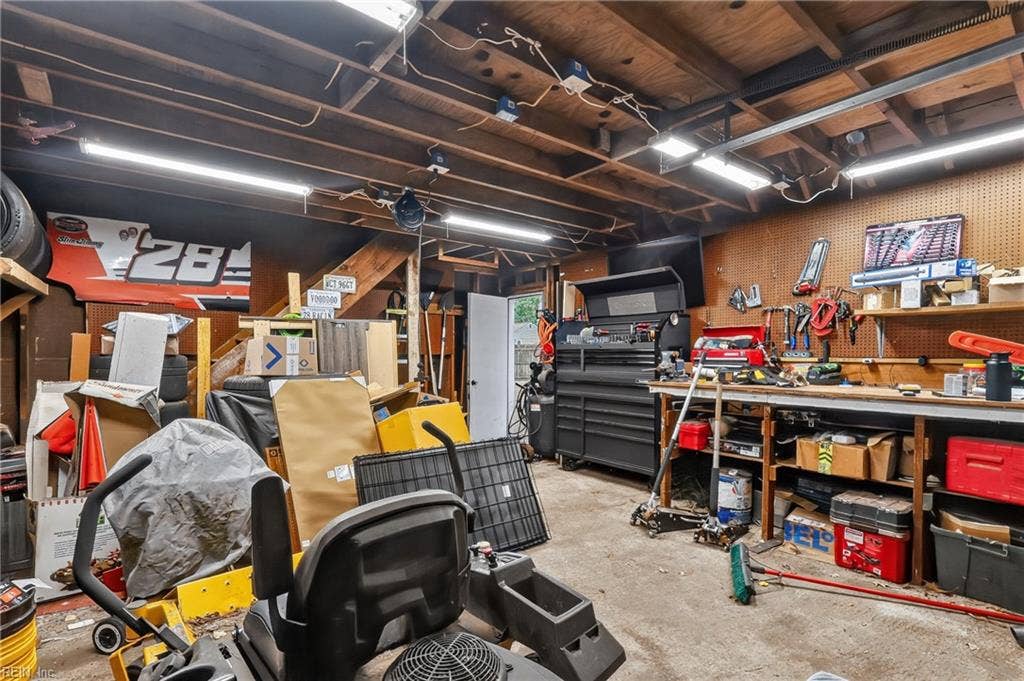 705 Berkshire Terrace, Hampton, VA 23666