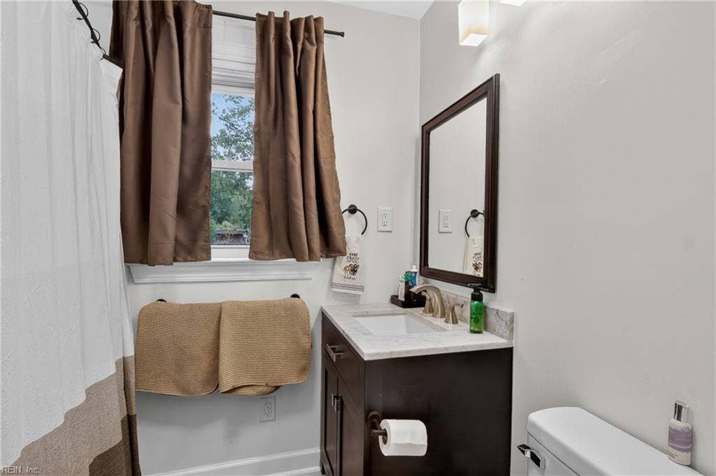 705 Berkshire Terrace, Hampton, VA 23666