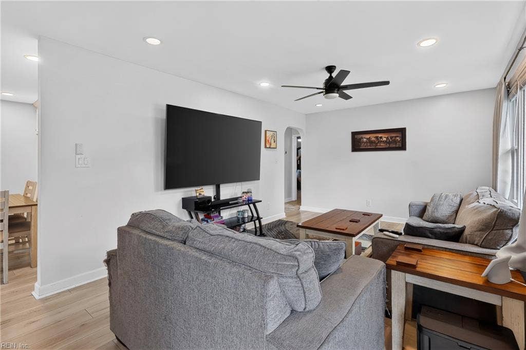 705 Berkshire Terrace, Hampton, VA 23666