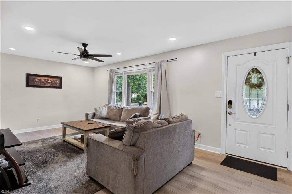 705 Berkshire Terrace, Hampton, VA 23666
