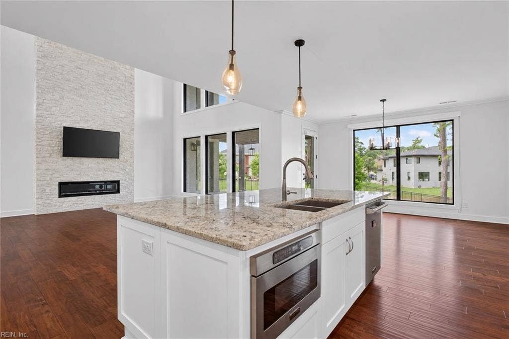 1316 Lambeth Lane, Virginia Beach, VA 23455 1316 Lambeth Lane, Virginia Beach, VA 23455