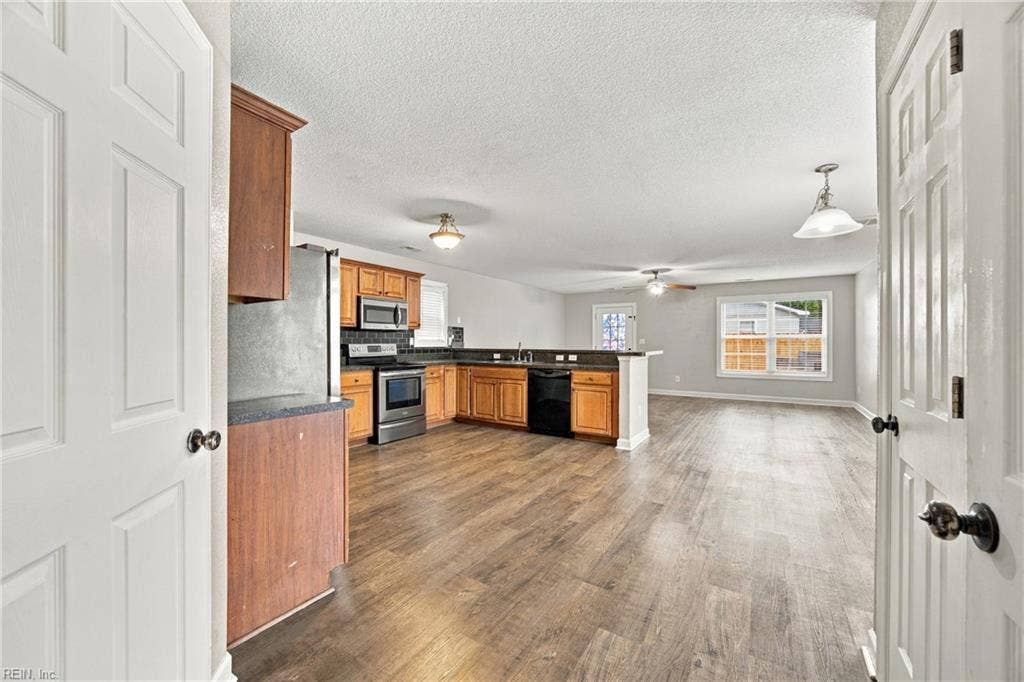 1940 Engle Avenue, Chesapeake, VA 23320 1940 Engle Avenue, Chesapeake, VA 23320