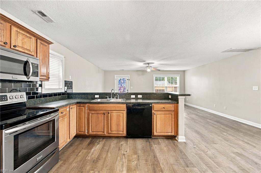 1940 Engle Avenue, Chesapeake, VA 23320 1940 Engle Avenue, Chesapeake, VA 23320