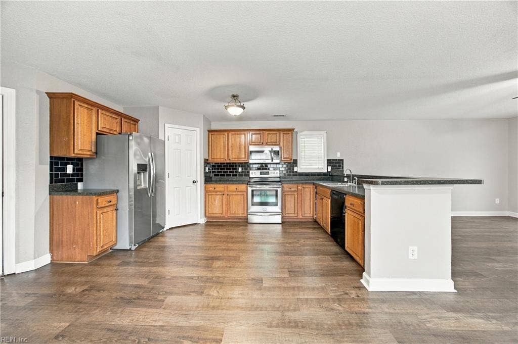 1940 Engle Avenue, Chesapeake, VA 23320 1940 Engle Avenue, Chesapeake, VA 23320
