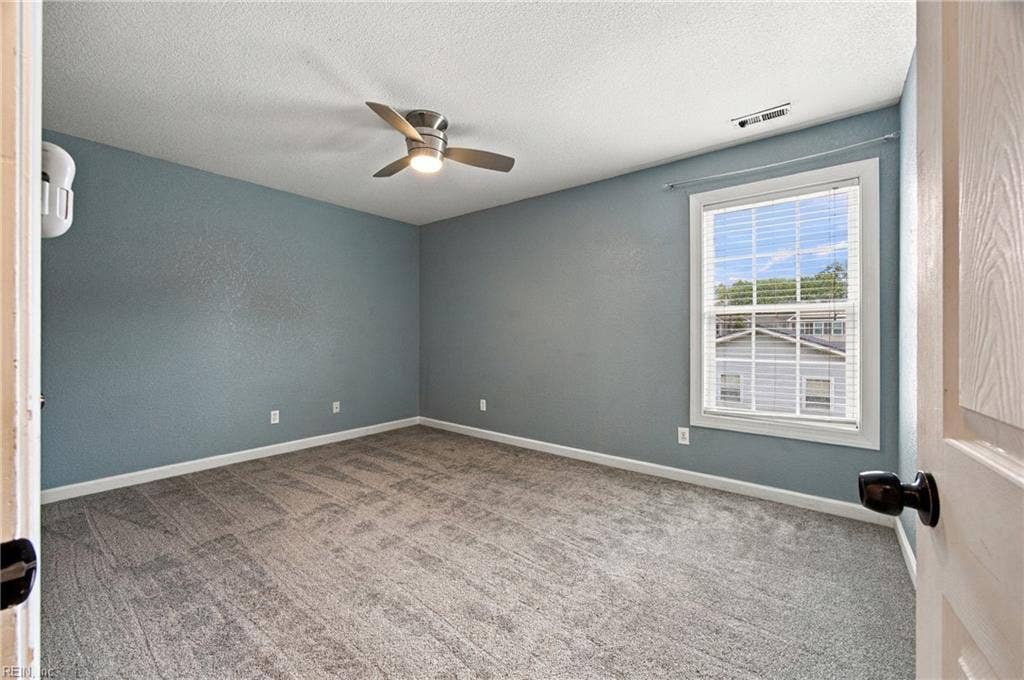 1940 Engle Avenue, Chesapeake, VA 23320 1940 Engle Avenue, Chesapeake, VA 23320