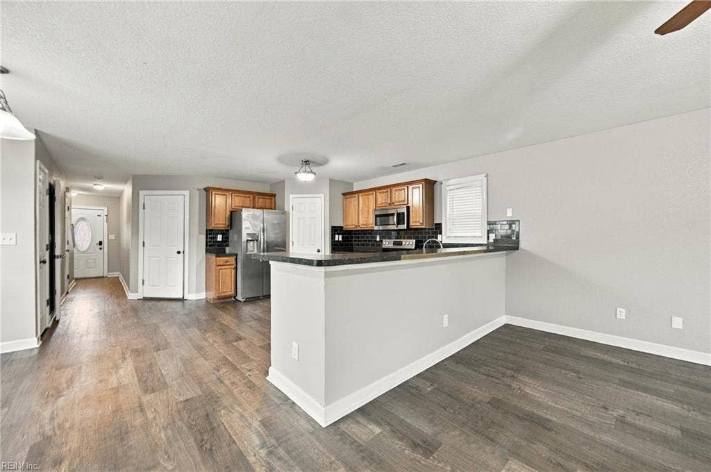 1940 Engle Avenue, Chesapeake, VA 23320 1940 Engle Avenue, Chesapeake, VA 23320