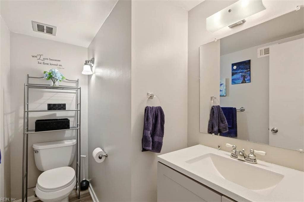 5618 Morningside Court, Virginia Beach, VA 23462