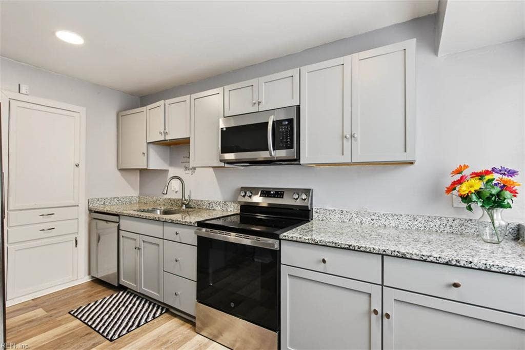5618 Morningside Court, Virginia Beach, VA 23462