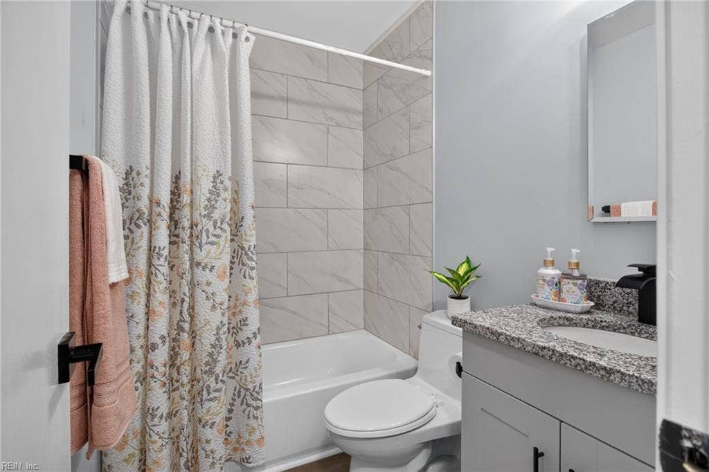 Hall Bathroom