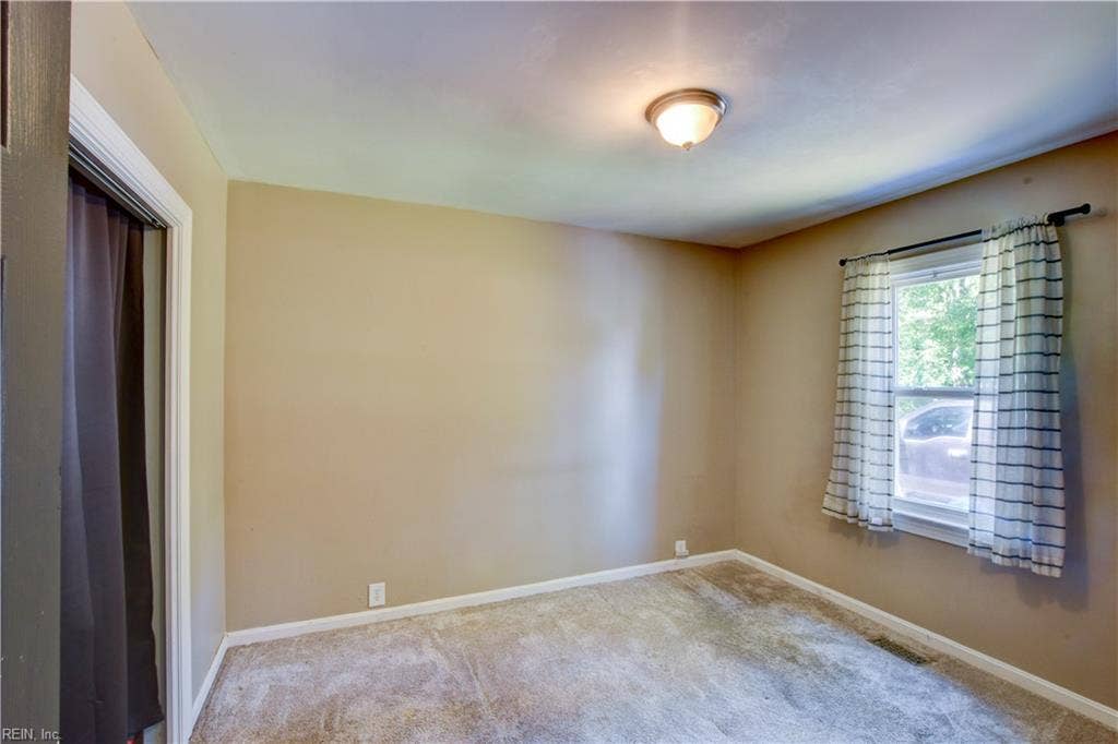 3433 Martin Johnson Road, Chesapeake, VA 23323