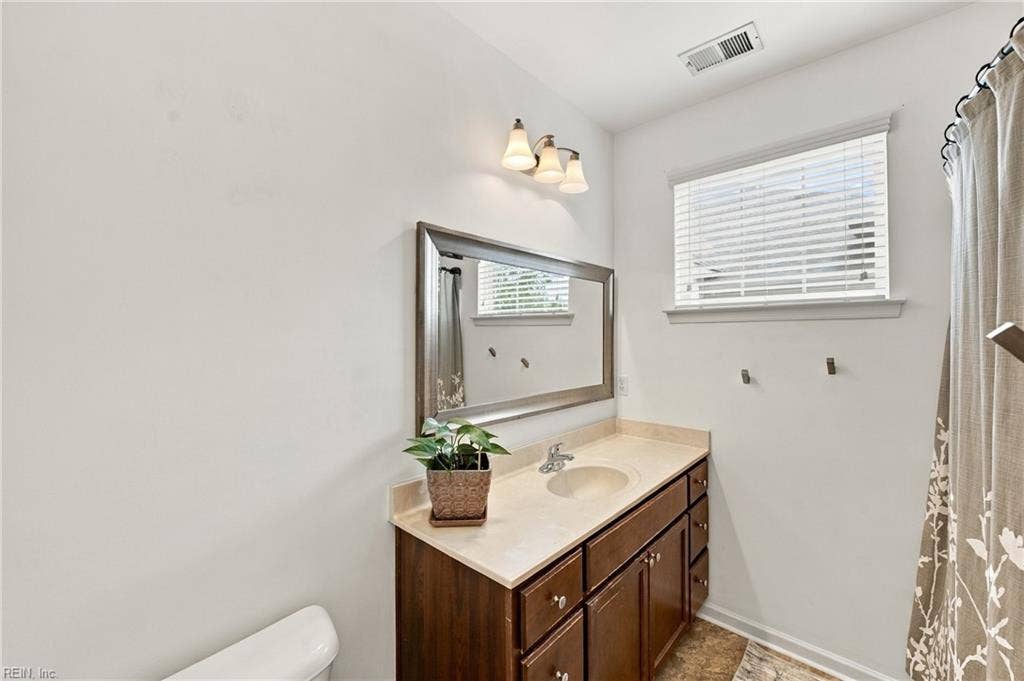 4512 Turnworth Arch, Virginia Beach, VA 23456 4512 Turnworth Arch, Virginia Beach, VA 23456