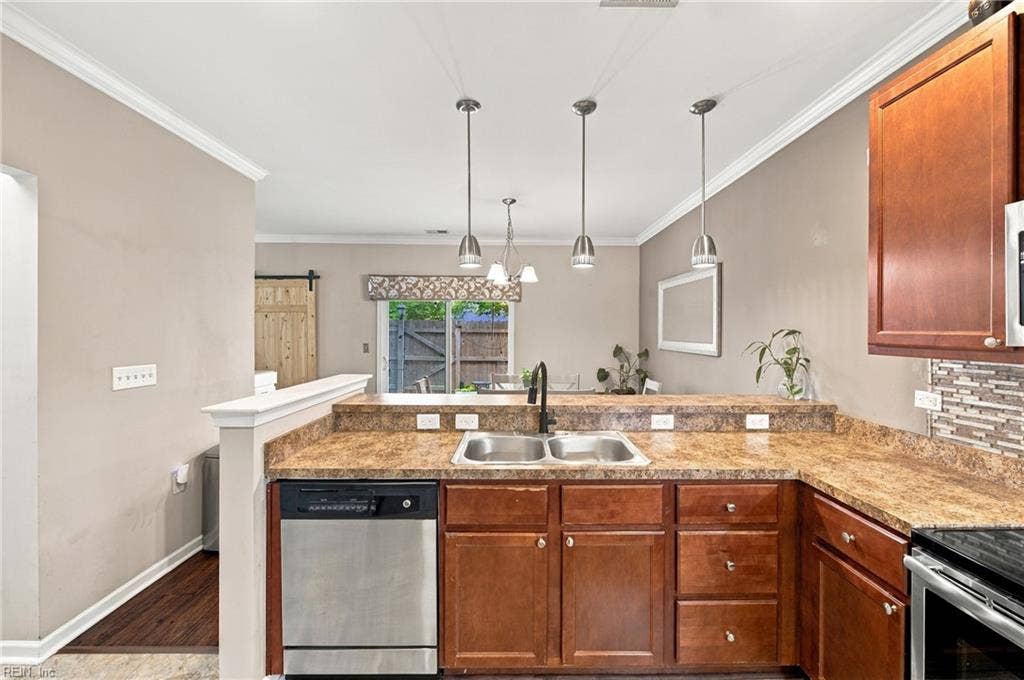 4512 Turnworth Arch, Virginia Beach, VA 23456 4512 Turnworth Arch, Virginia Beach, VA 23456