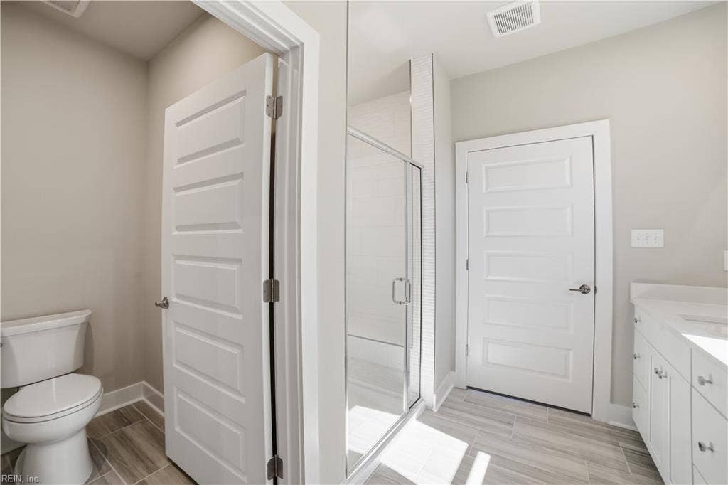 * Primary Bathroom / Water Closet