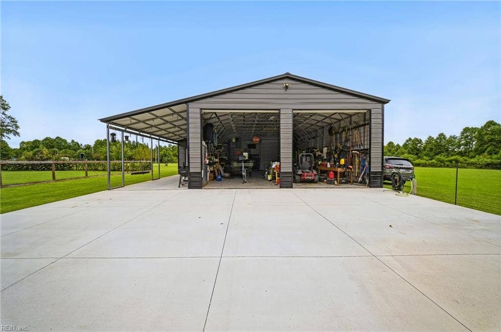 4701 Gates Run Road, Suffolk, VA 23438 4701 Gates Run Road, Suffolk, VA 23438