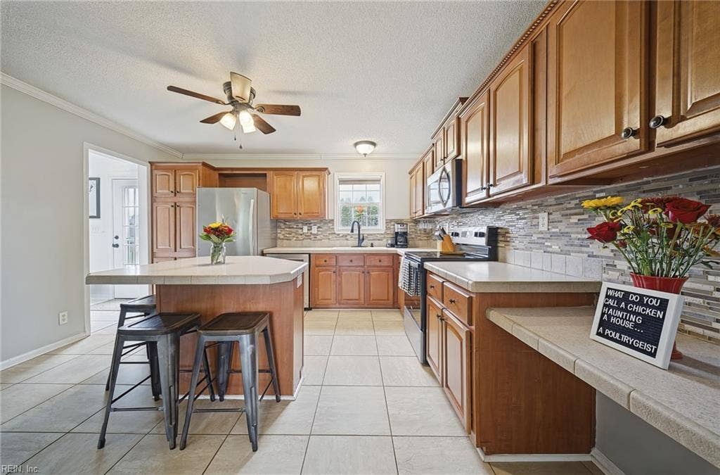 4701 Gates Run Road, Suffolk, VA 23438 4701 Gates Run Road, Suffolk, VA 23438