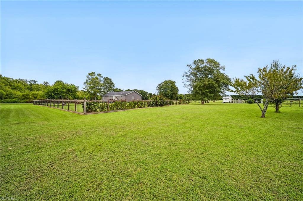 4701 Gates Run Road, Suffolk, VA 23438 4701 Gates Run Road, Suffolk, VA 23438