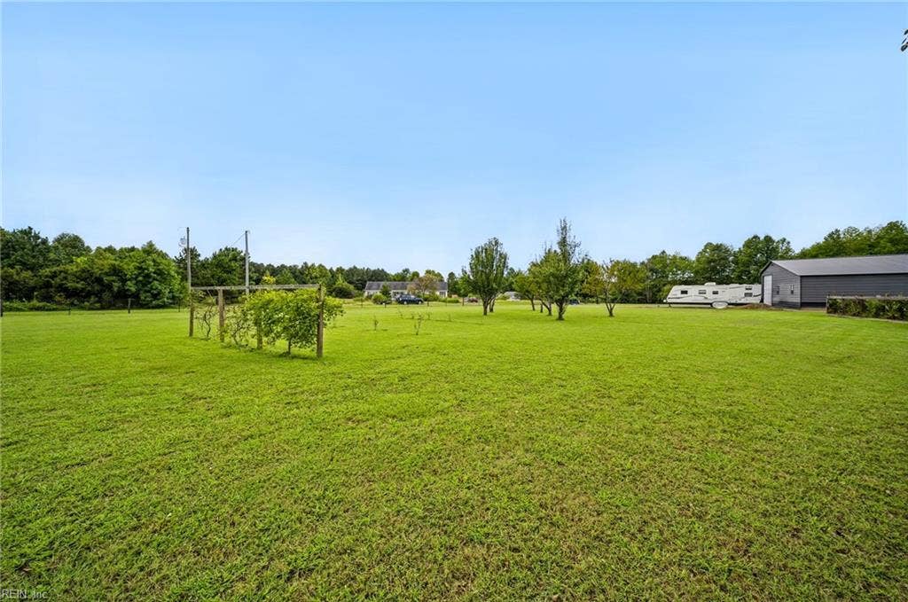 4701 Gates Run Road, Suffolk, VA 23438 4701 Gates Run Road, Suffolk, VA 23438