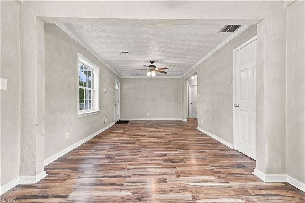 3452 W Bonner Drive, Norfolk, VA 23513 Living area