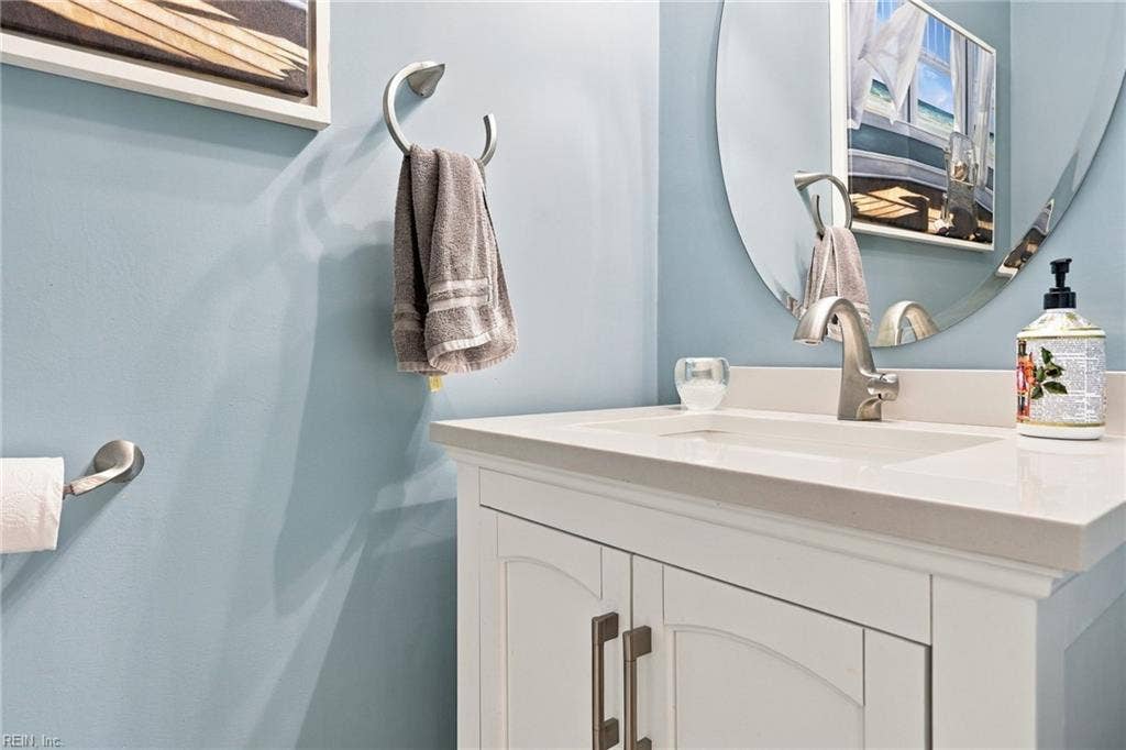 5580 Arboretum Avenue, Virginia Beach, VA 23455 Powder room also has porcelain floors