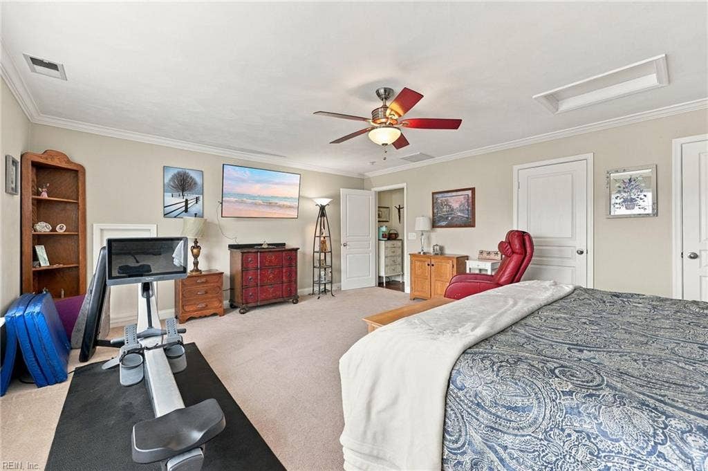 5580 Arboretum Avenue, Virginia Beach, VA 23455 2 closets great for storage