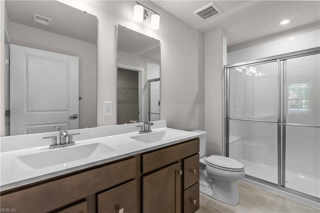 406 Braden Lane, Rollingbrook Villas, Suffolk, VA 23432
