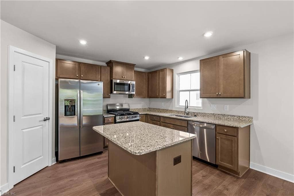406 Braden Lane, Rollingbrook Villas, Suffolk, VA 23432