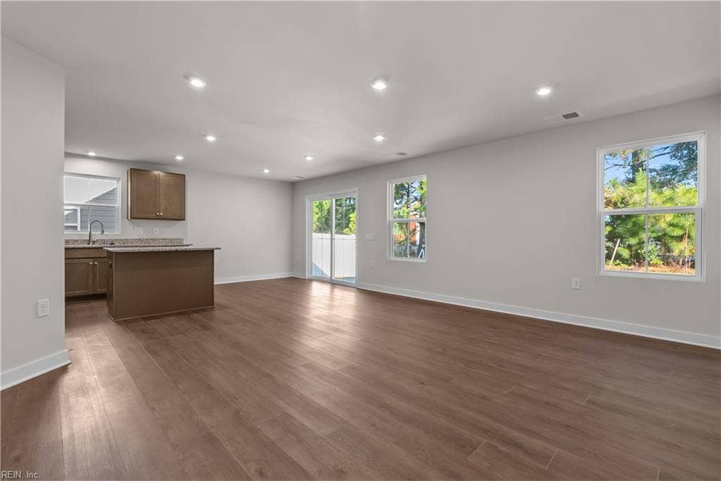 406 Braden Lane, Rollingbrook Villas, Suffolk, VA 23432