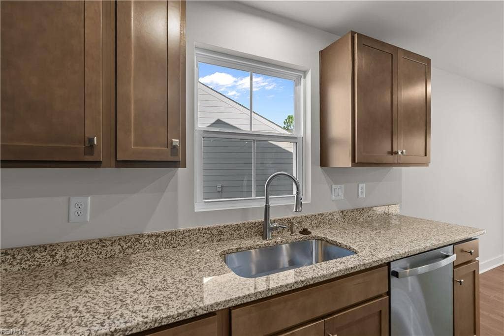 406 Braden Lane, Rollingbrook Villas, Suffolk, VA 23432