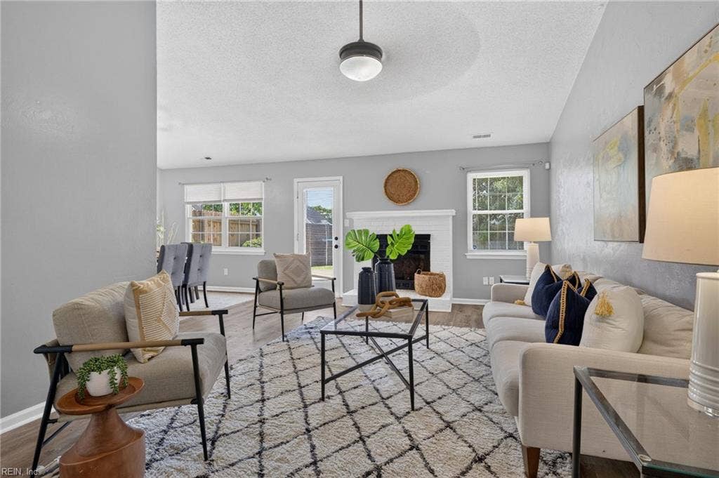 993 Culver Lane, Ocean Lakes, Virginia Beach, VA 23454 Virtual staging
