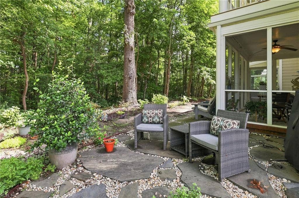 5428 Season Lane, Sajo Farm, Virginia Beach, VA 23455 Sitting area outside