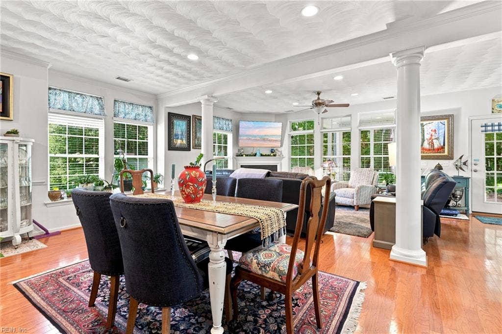 5428 Season Lane, Sajo Farm, Virginia Beach, VA 23455 Easy entertaining with open floor plan