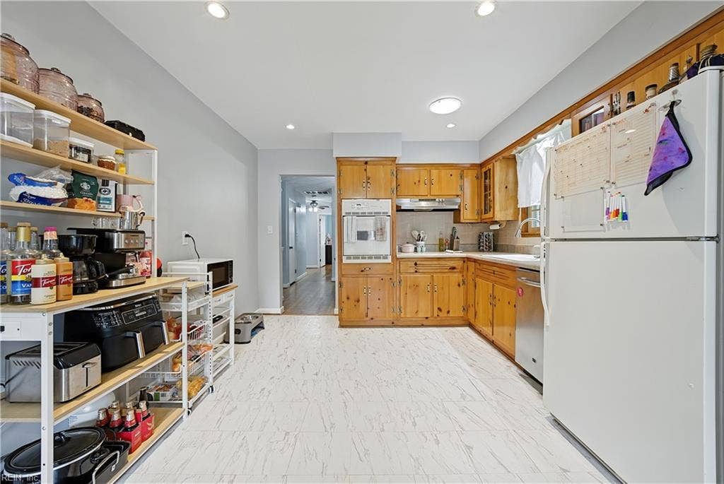4821 Orleans Drive, Castle Heights, Portsmouth, VA 23703