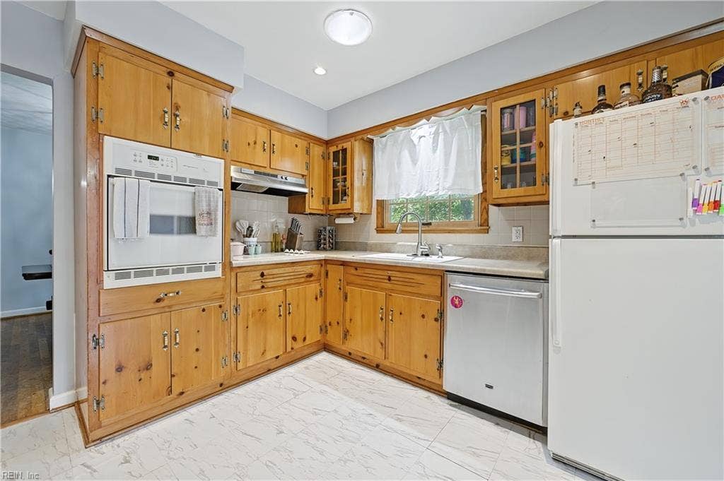 4821 Orleans Drive, Castle Heights, Portsmouth, VA 23703