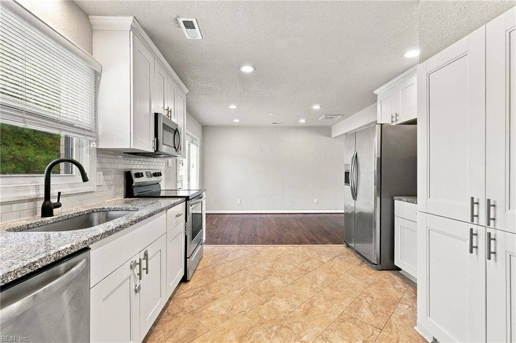 1733 Greenhouse Road, Lake Shores, Virginia Beach, VA 23455