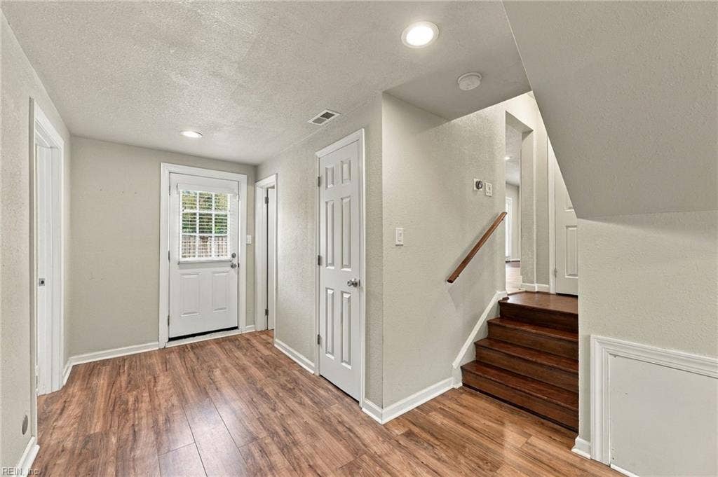 1733 Greenhouse Road, Lake Shores, Virginia Beach, VA 23455