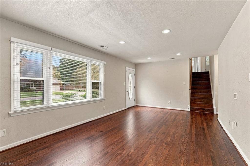 1733 Greenhouse Road, Lake Shores, Virginia Beach, VA 23455